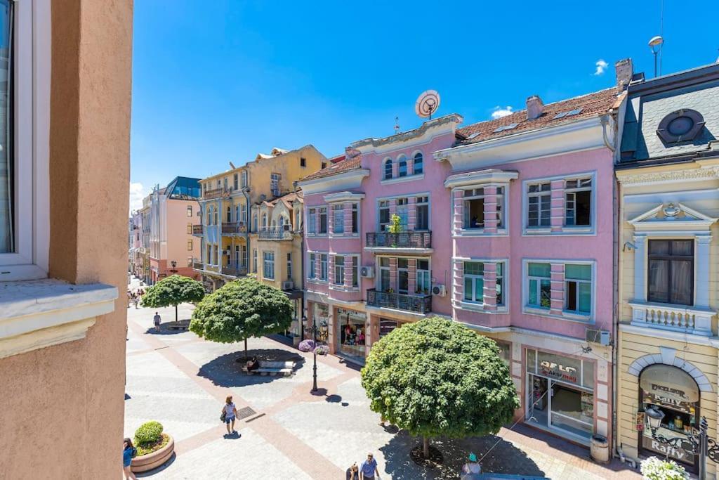 House Of History , Rooms In The Main Street Plovdiv Bagian luar foto